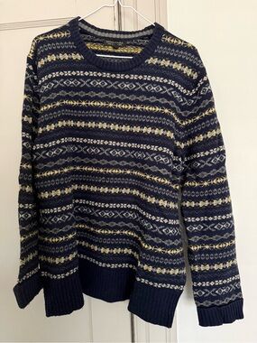 Banana Republic Navy, Gray & Yellow Fair Isle Crewneck Sweater
